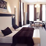 Old Town Square Residence By Emblem