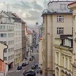 Air Conditioned Terrace Apartment Prague