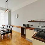 Historic Centre Apartments IV