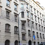 Hostel Hlávkova