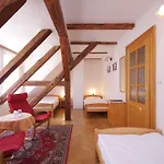 The Green Garland Pension