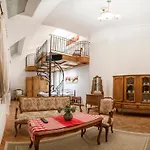 Golden Sheep Apartments Near Charles Bridge