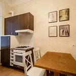 Rose Ruterra Suite