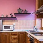 Spacious And Quiet Attic Flat In Centre