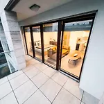 Residence \