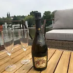 Cassiopeia Prague - Hausbot For 6