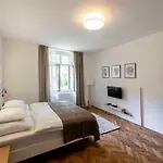 Apartment Slavikova 11