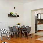 City Center Cozy Apartments