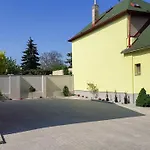 Apartment De Luna