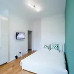 Modern Apartment Spanelska
