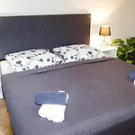 Exlusive Apartment Paris Style