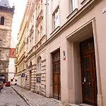 Stefania Apartment Centre