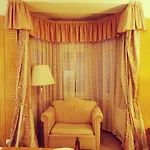 River Star Hotel