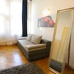 Wenceslas Square Apartments By Otsa