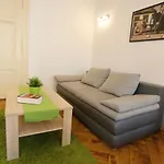 Wenceslas Square Apartments By Otsa