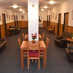 Hotel Bohemians