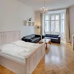 Kaprova - Old Town Apartments