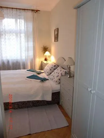 Villa Adam
