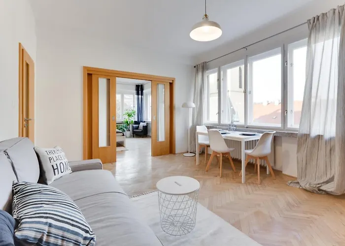 Top Flat 2 Bedrooms In Historical Center - Klimentska