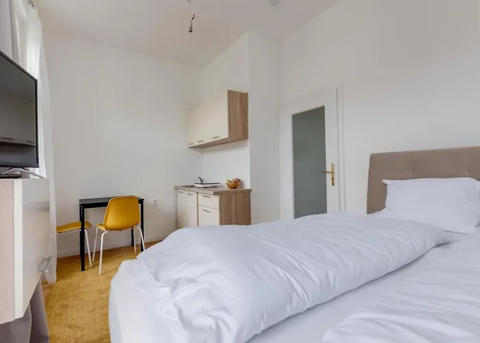 Jt\'S Apartments Spanelska Str.