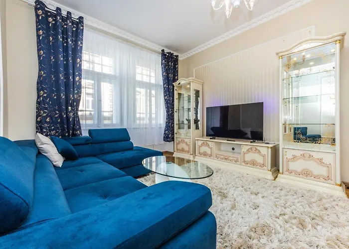 Prostorny Tripokojovy Apartman U Nabrezi Vltavy