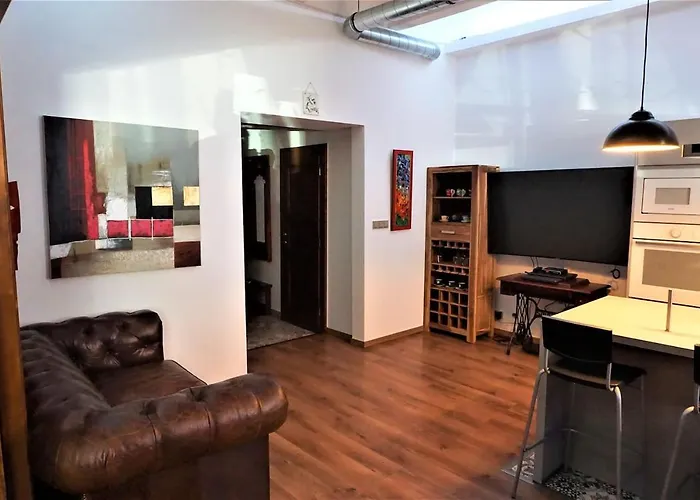 Maximilian Central Apartment