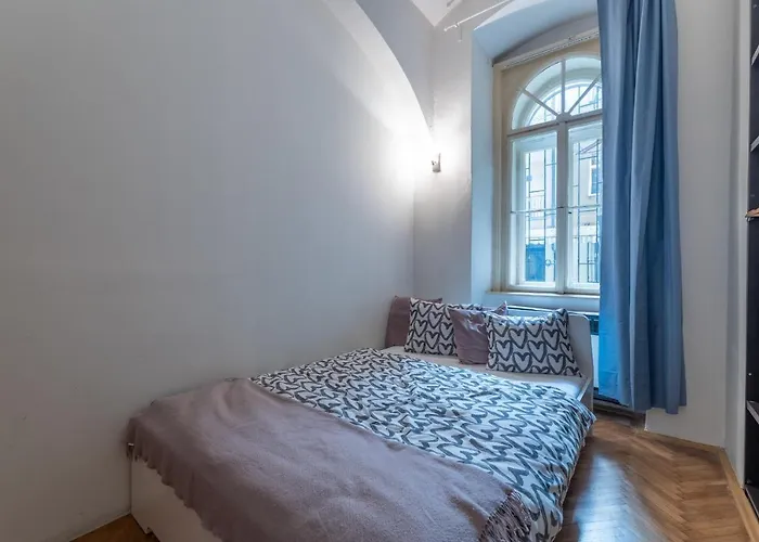 Spacious 3 Bedroom Apartment In The Heart Of Prague