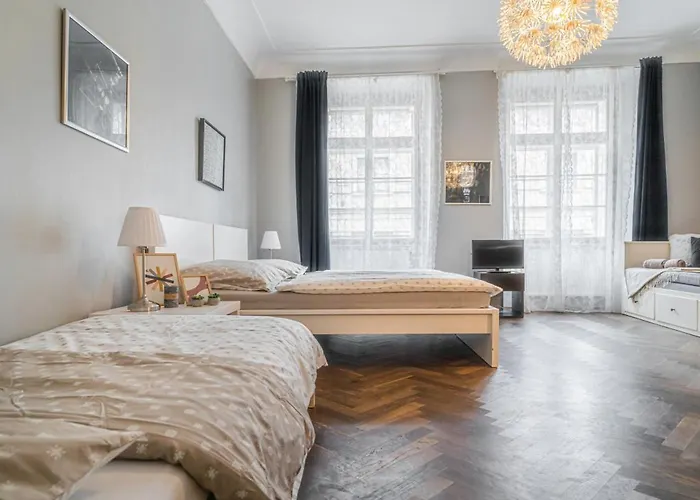 Bright Studio Close To Charles Bridge And Prague Castle