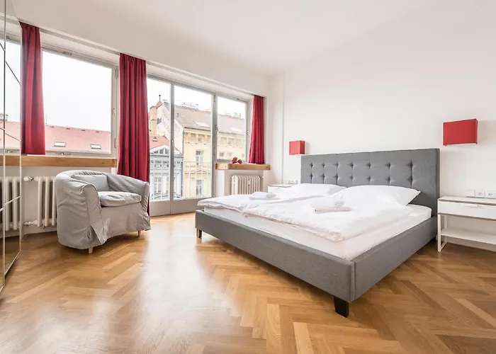 Merkur Apartments