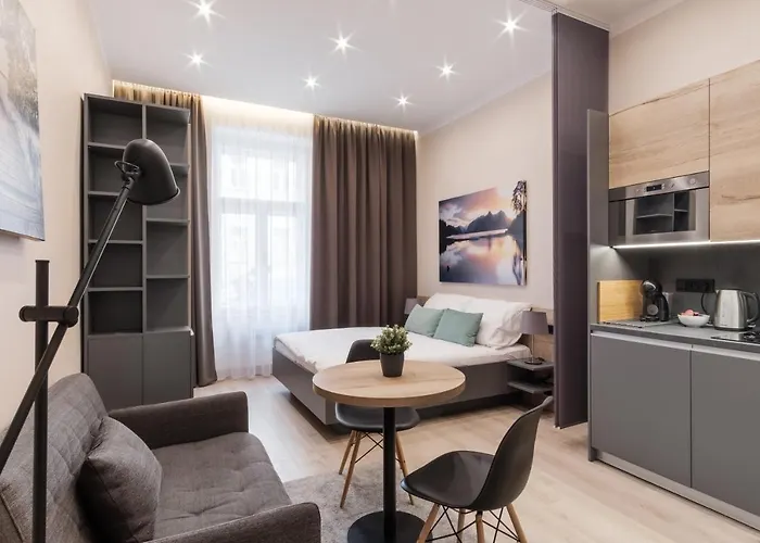 Prague Days - Modern Studios - 7 Min Wenceslas Square