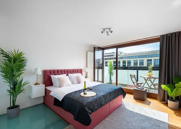 Apartment With 4 Bedrooms