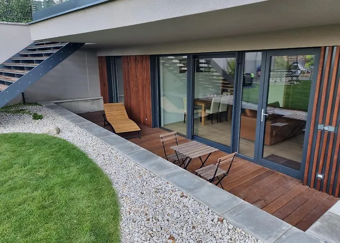 Quiet 1-Bedroom In A Basement Of New Villa