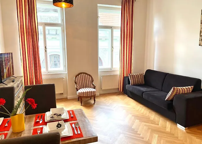 Amazing Apartment Zborovska