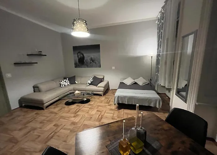 Karlin Apartman
