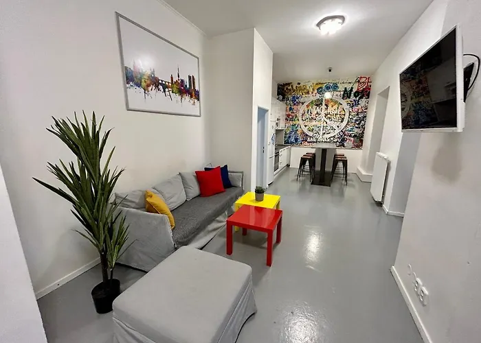 Party House Prague - Apartments Ve Smeckach 18, City Center!!
