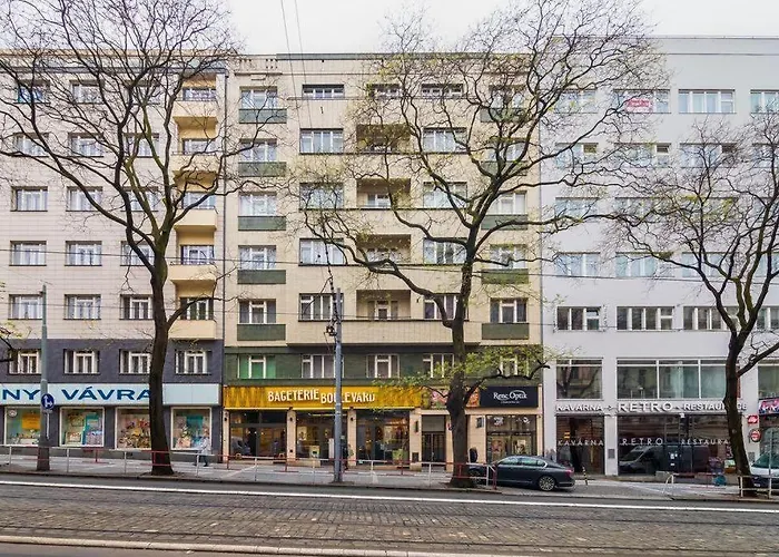 Helen Hostel U Namesti Miru