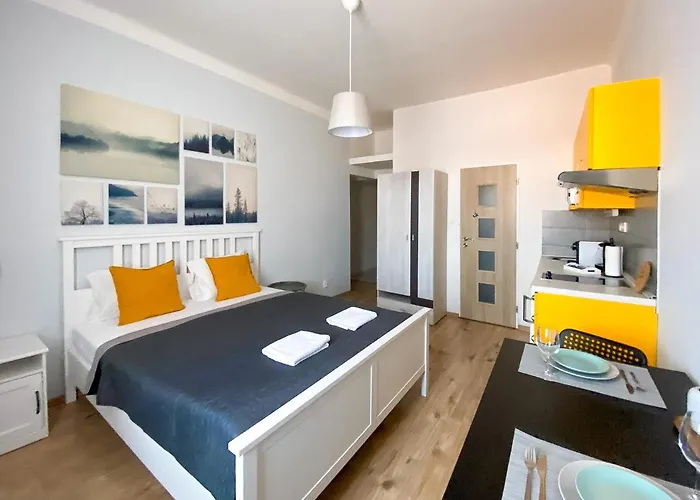 Elso Apartments