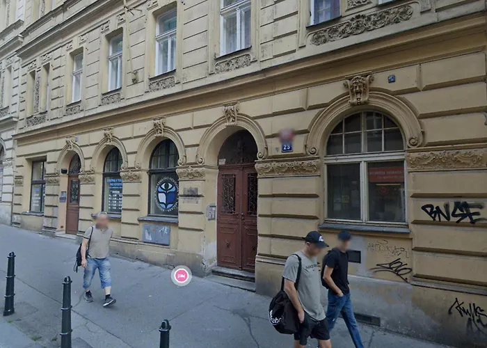 4 Bedrooms 130M2 Apartment At The Main City Square