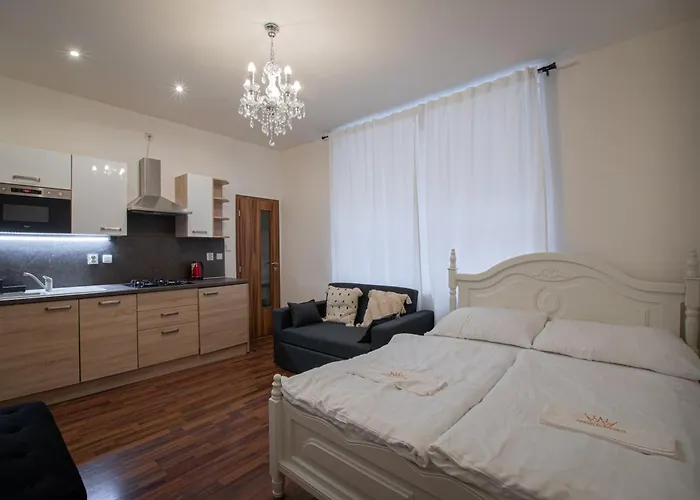 Cozy Homestay At Andel Prague