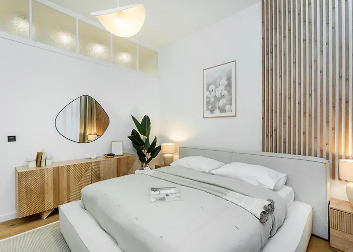 Cozy Wenceslas Square 700M Apartment, Prague