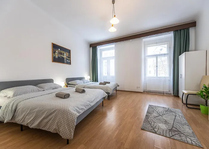 Wenceslas Square 2 Bedroom Apartment