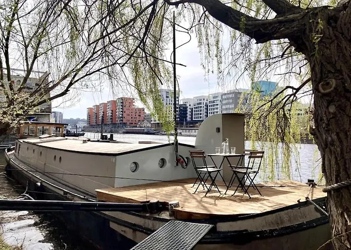 Prague On Boat, Privat Pier, Free Parking