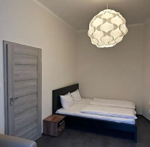 Self Check-In 45M2 Apartment Facing Tram Station