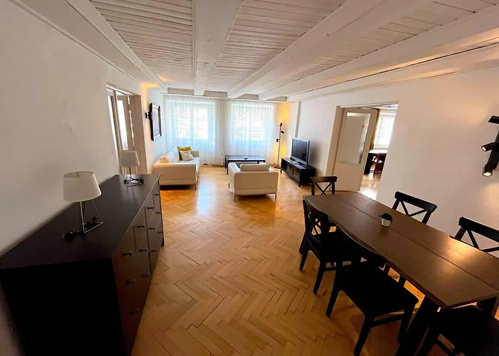 Kristian\'S Old Town Sq. Apartments