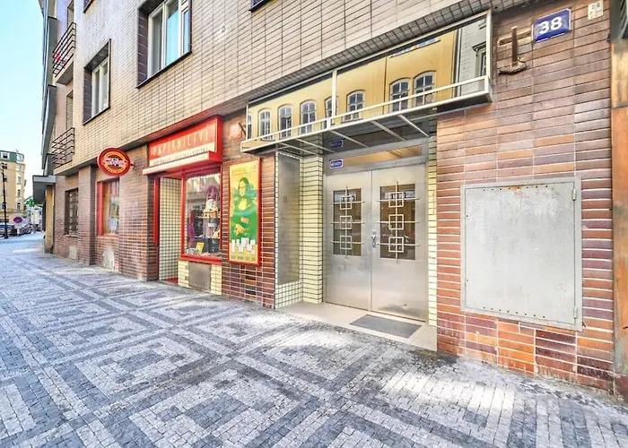 Smart & Luxury Old Town Apartment