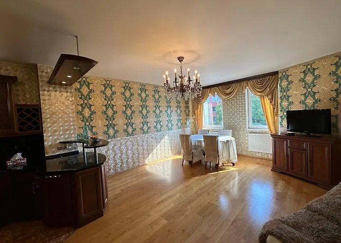 Emerald Suite