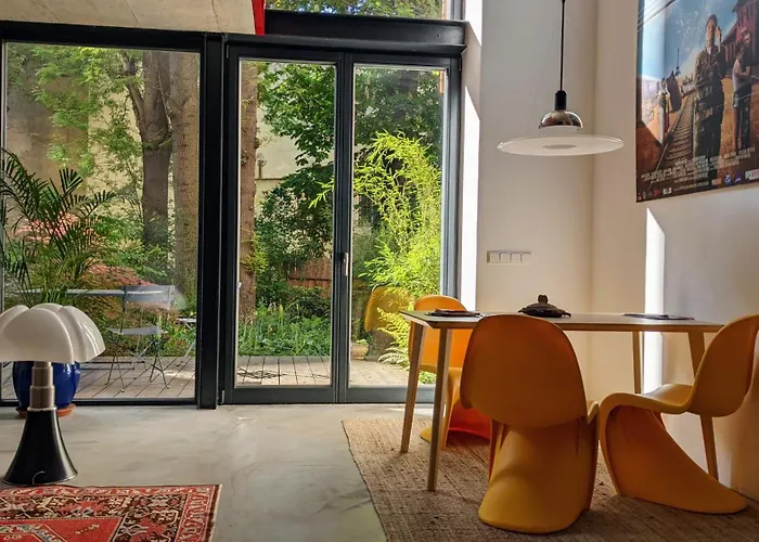 Romantic And Atypical Apartments In Prague\'S Montmartre