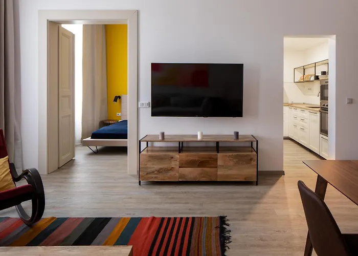 Designer Apartments In New Town By Prague Days - \