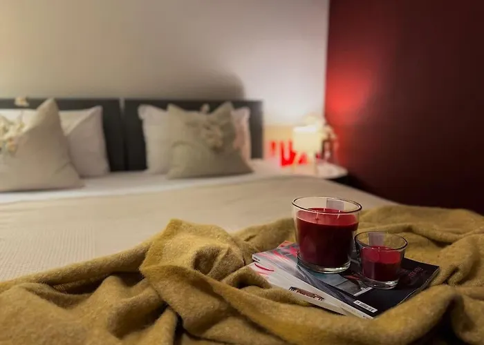 Cherry - Prague Apartment