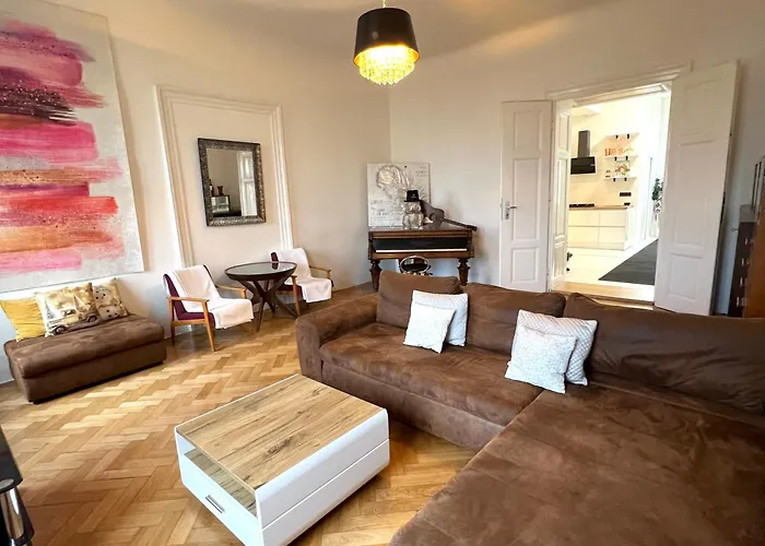 Wenceslas Square Apartment 150 M2